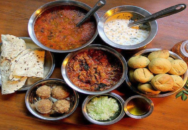 Famous Food Dishes in Jaisalmer