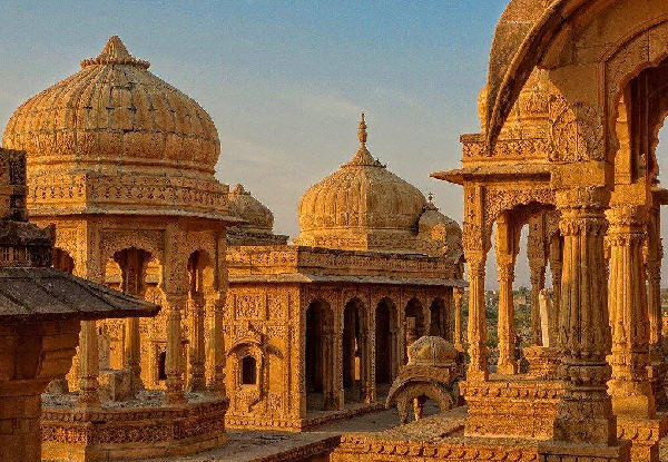 Enjoy Jaisalmer Holidays with these amazing things to do in gleaming golden city!